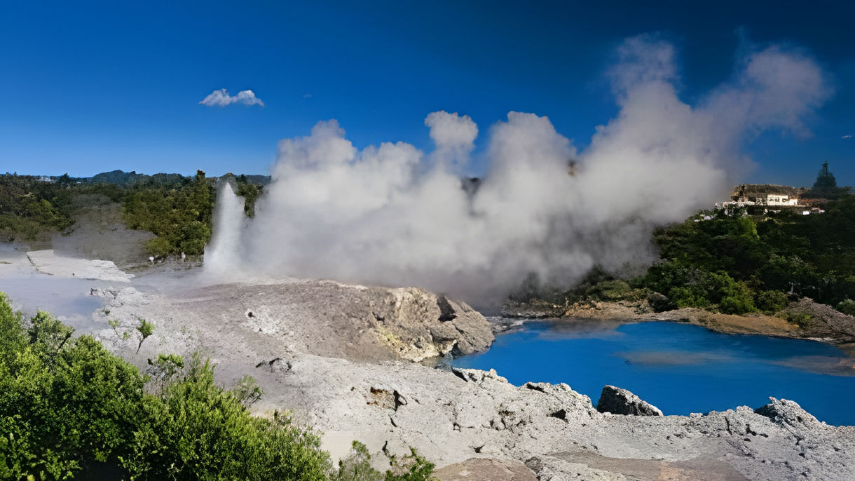 Rotorua & Polynesian Spa Experience