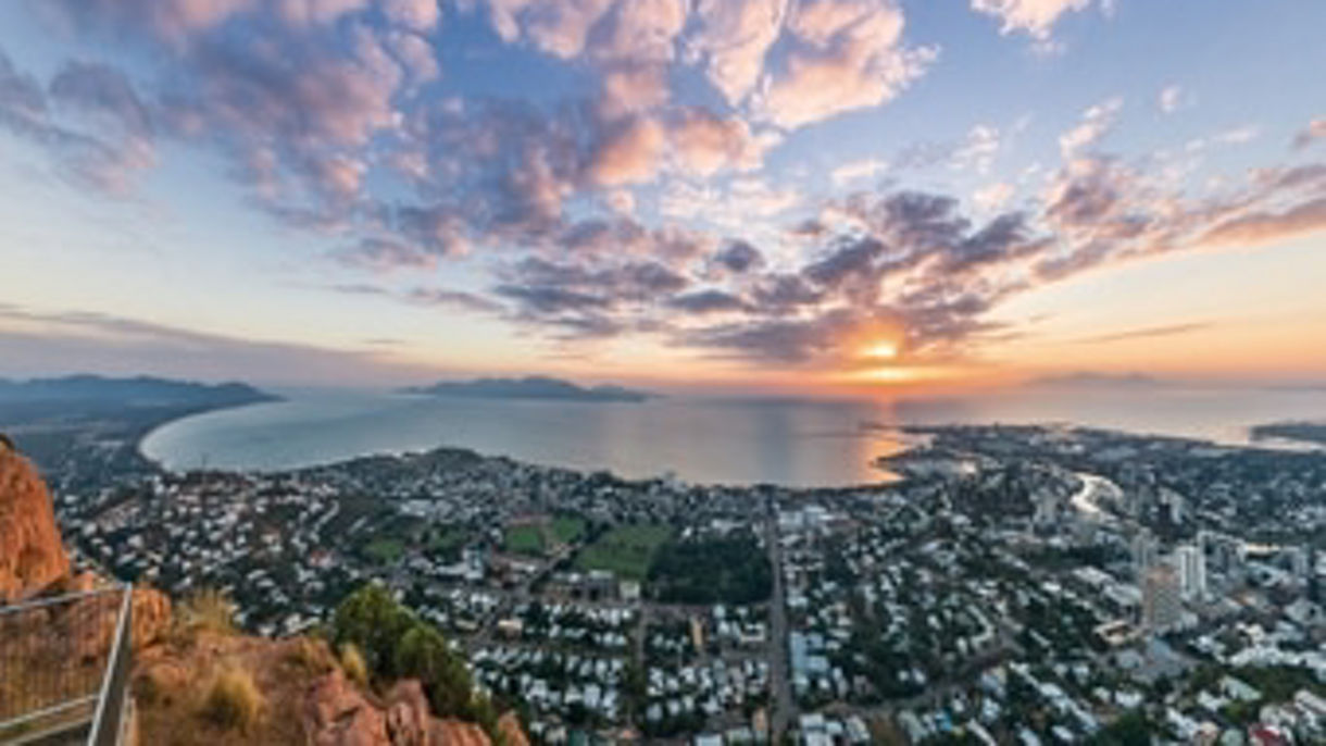 Sights of Townsville & Crystal Creek