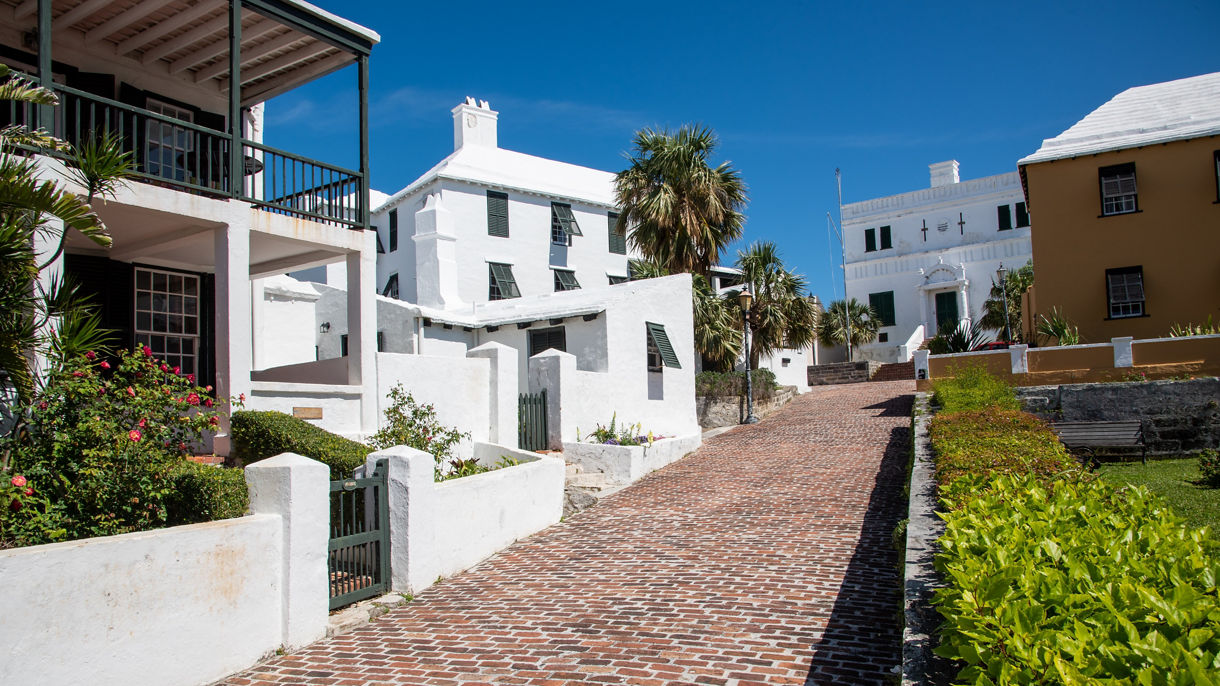 Easy Bermuda Island Drive