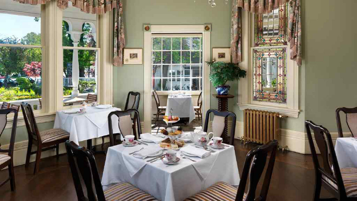 High Tea at Pendray Mansion & City Highlights