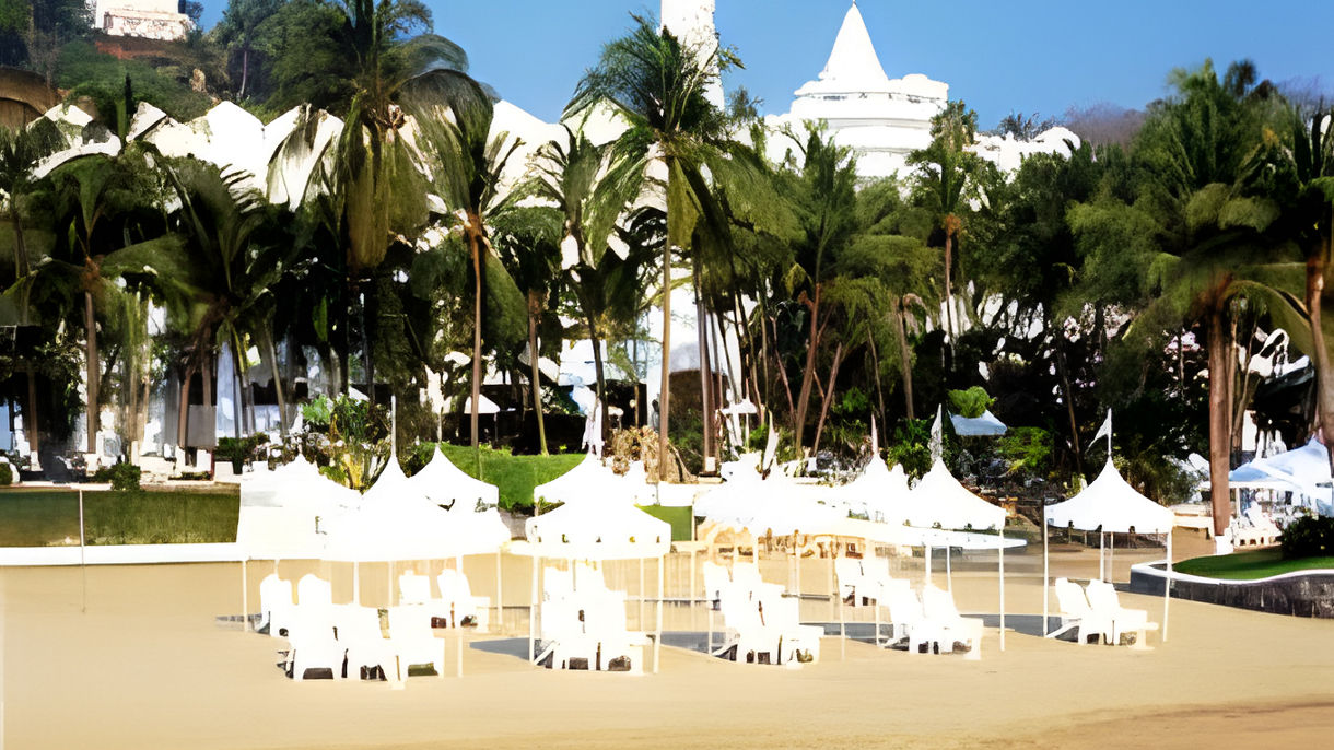 Manzanillo City & Shopping
