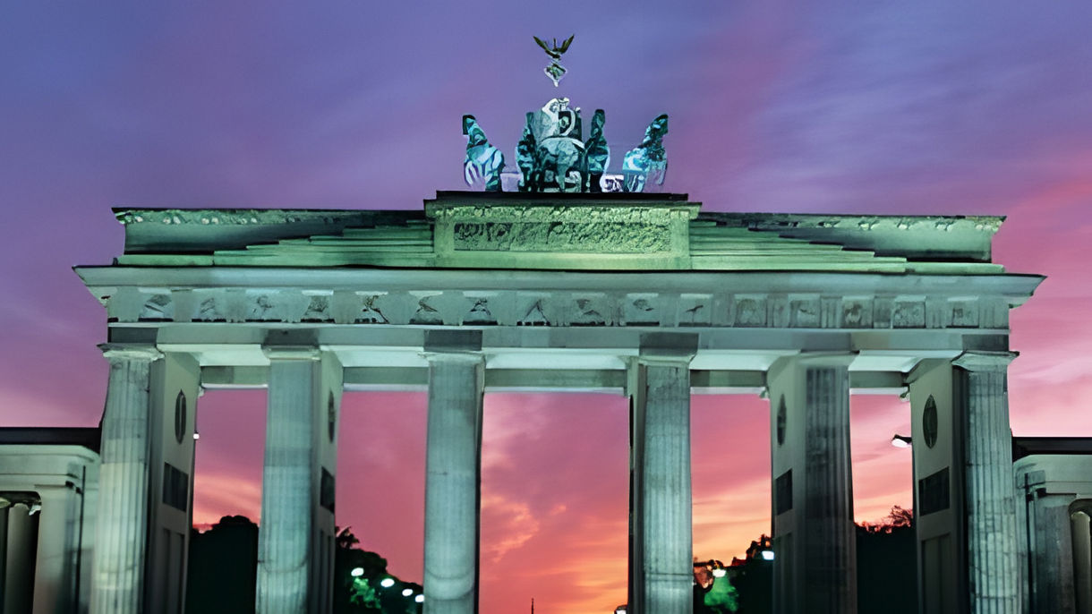 Best of Berlin by Train