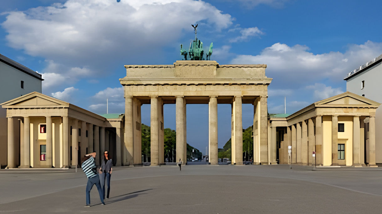 Ultimate Berlin by Train