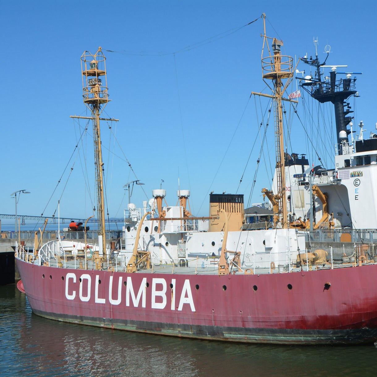 Peruse the exhibits of the Columbia River in Astoria