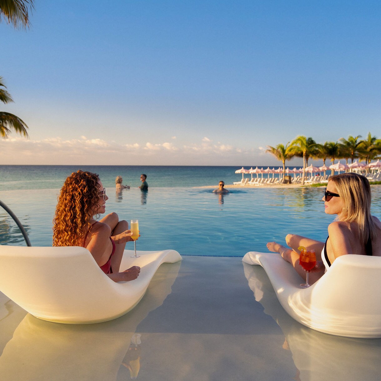Bahamas Celebration Key, Pearl Cove infinity pool
