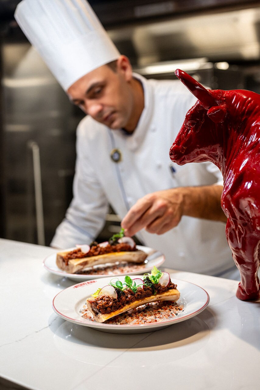 butchers-block-kitchen-food-steak-tartar