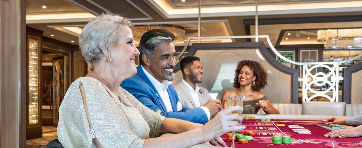 Spelers tijdens casinotoernooi bij Princess