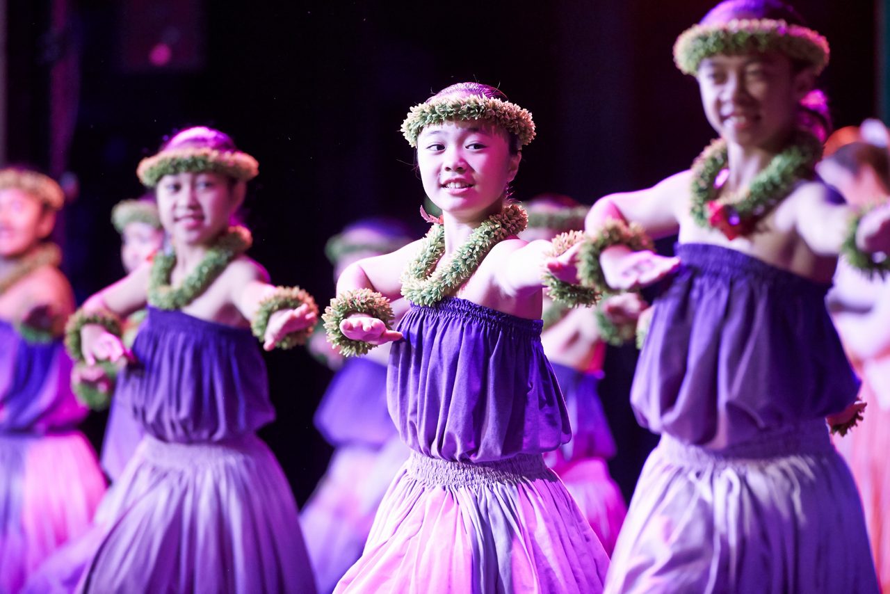 Hawaii hula dancers children