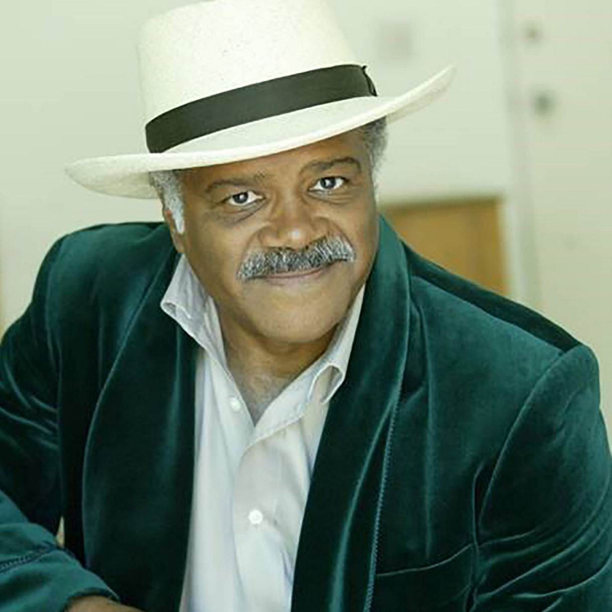 Ted Lange (Isaac)