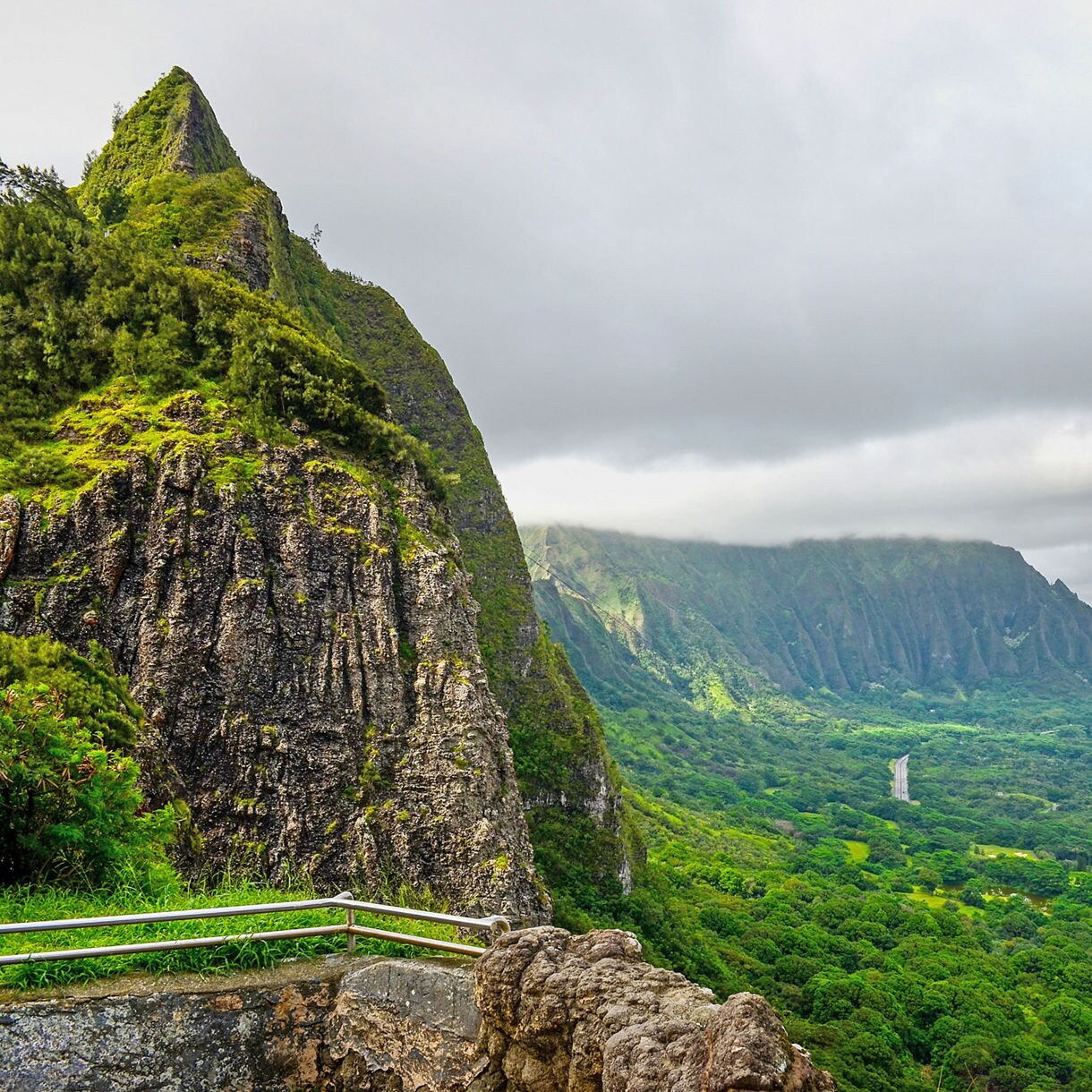 The always scenic view of the mountains from the roadside attraction at Nuuanu Pali Lookout in Honolulu, Hawaii on the island of Oahu. 