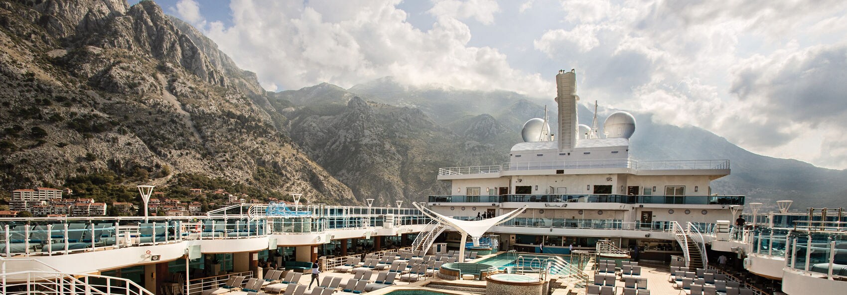 Deck pool on Sky Princess ship