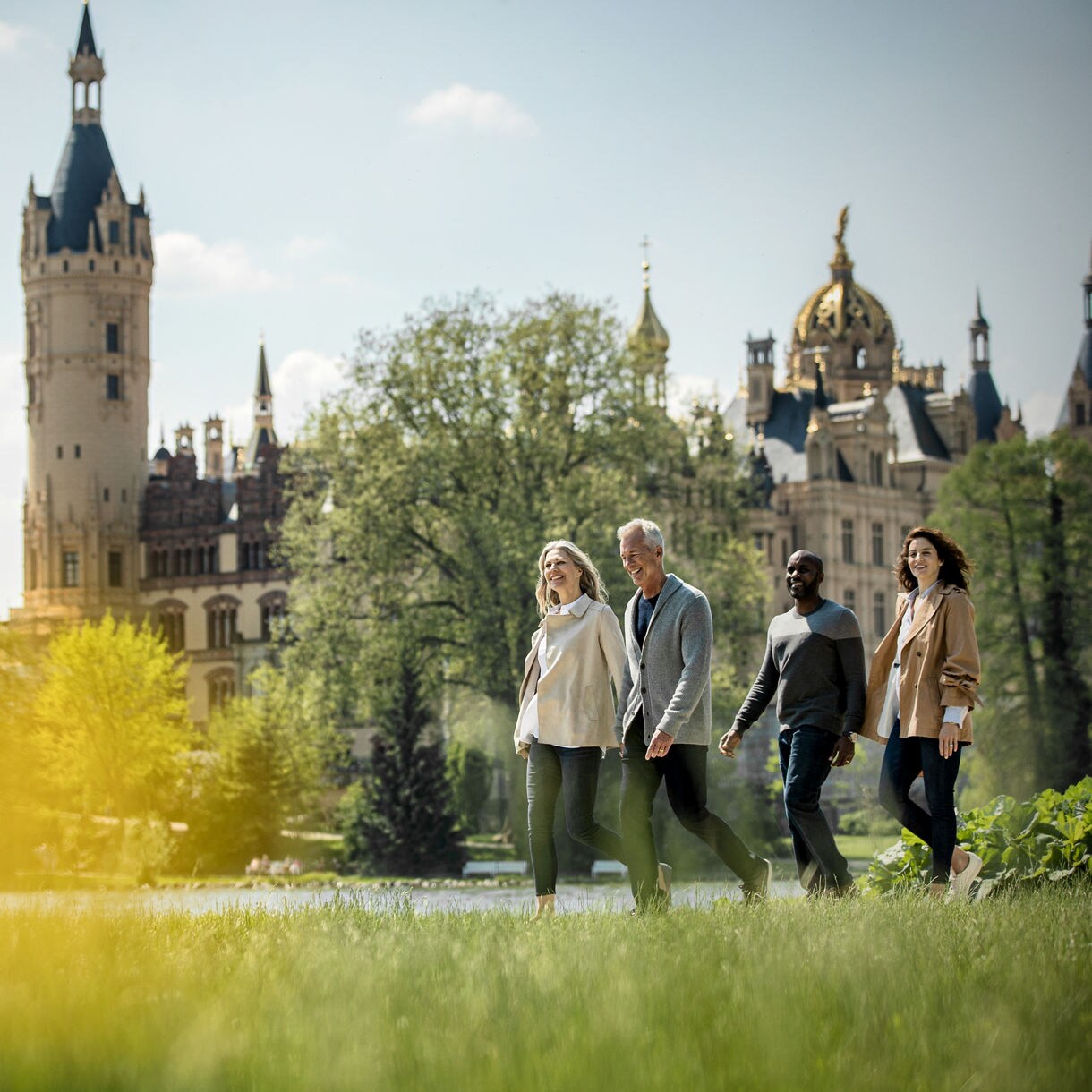 schwerin germany castle couples sightseeing