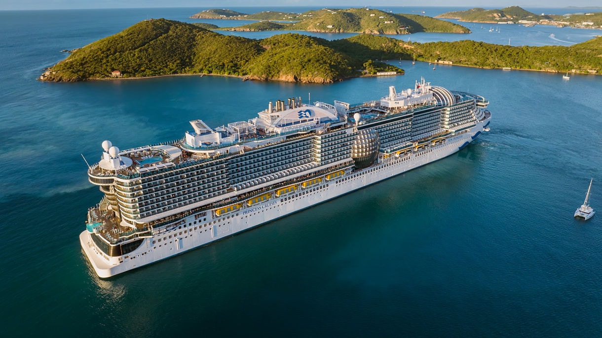 Up to $500 instant savings + up to 40% + free 3rd & 4th guests + $99 deposits