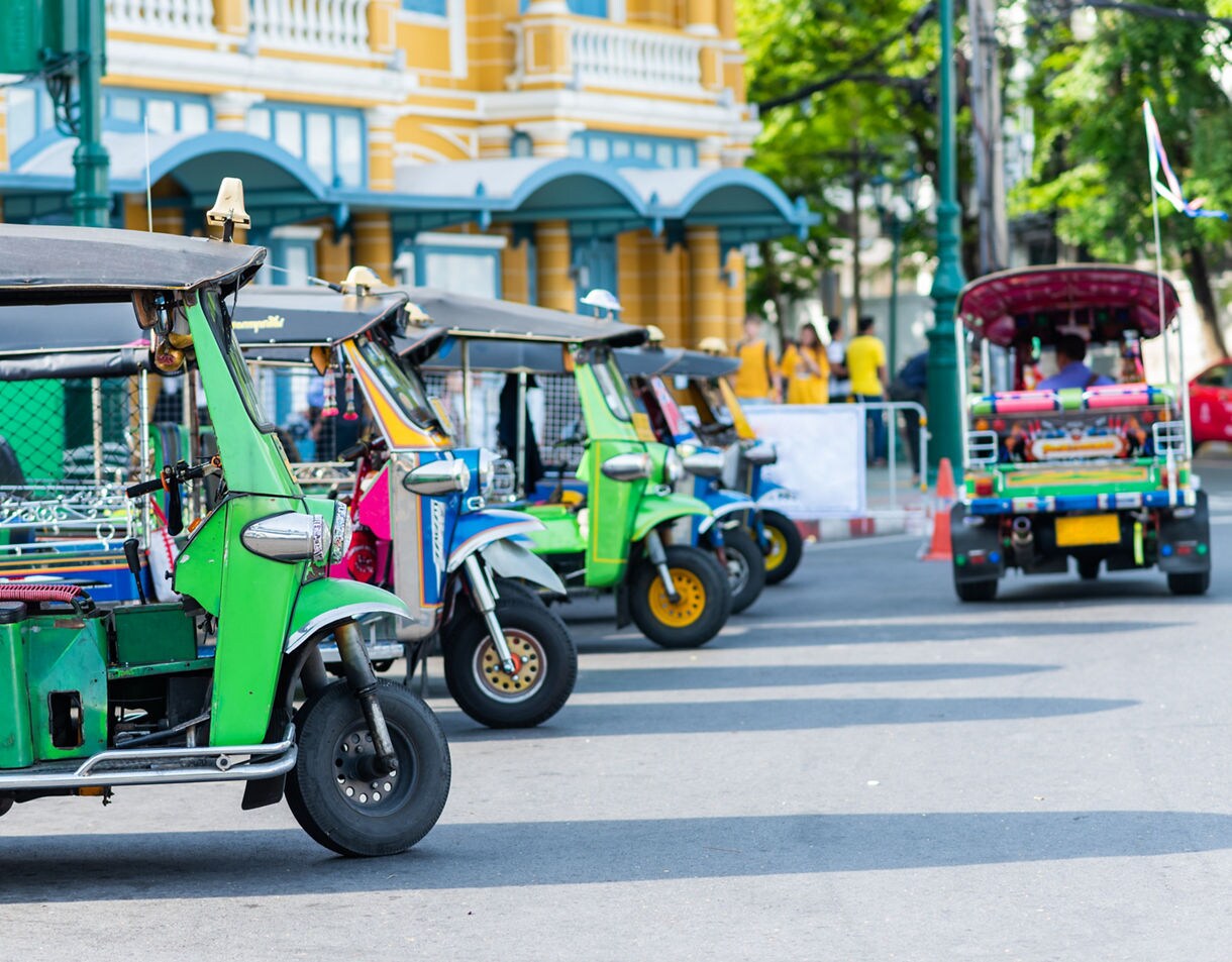 Scenic Tour of Kralendijk via Eco-Powered Tuk Tuk