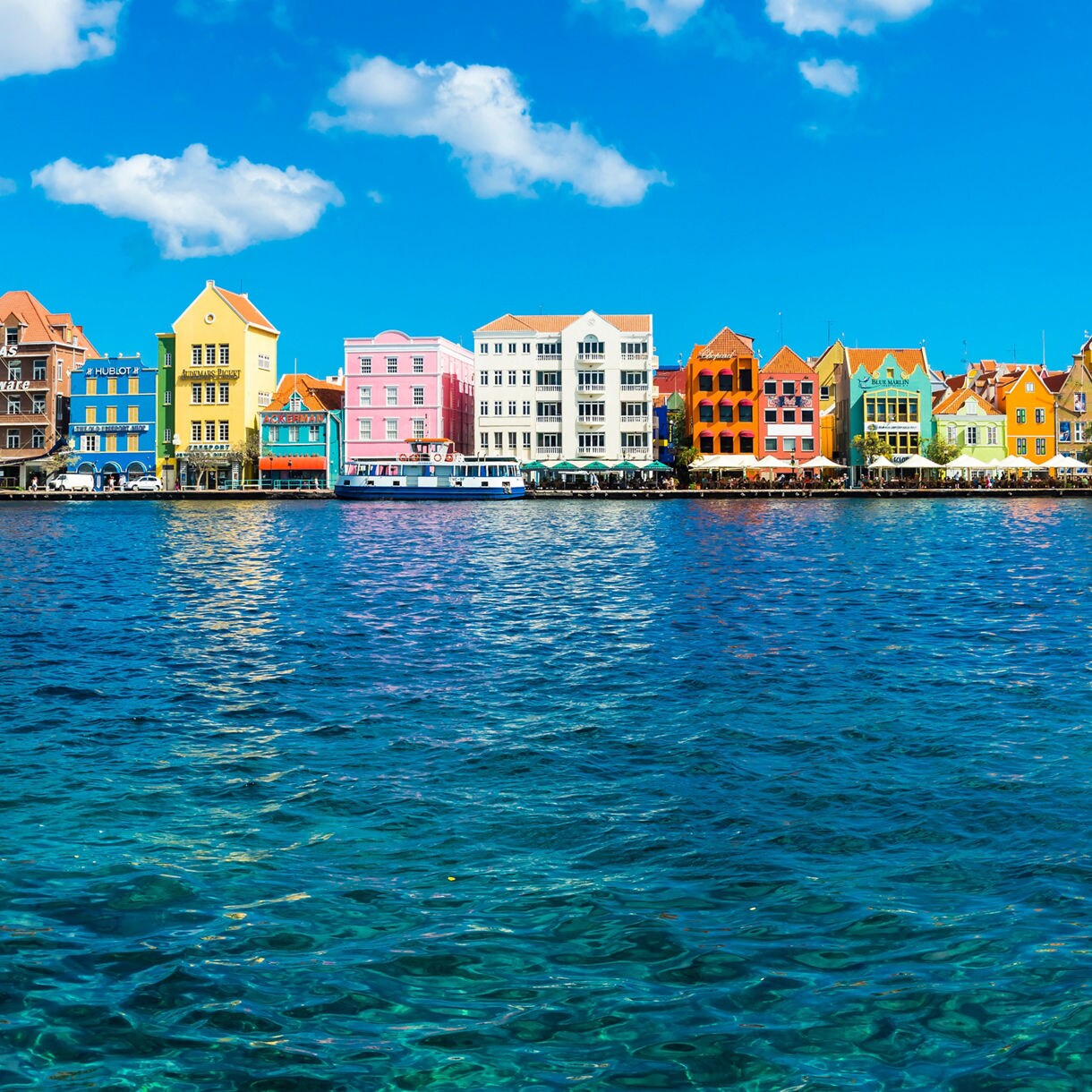 Aruba's varied island culture and terrain